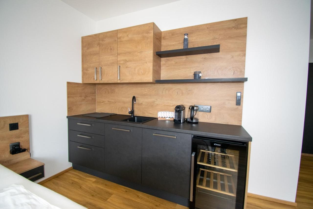 Smart Rooms Wels Exteriör bild