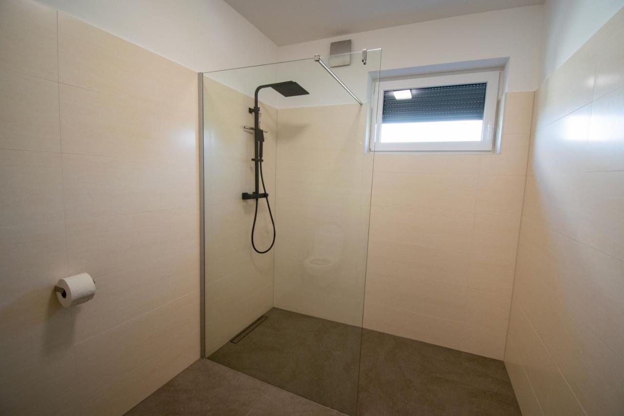 Smart Rooms Wels Exteriör bild