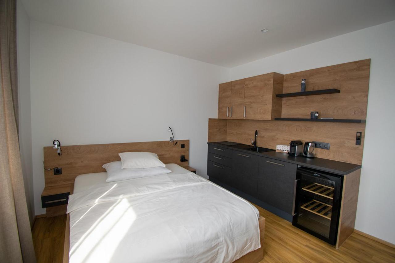 Smart Rooms Wels Exteriör bild