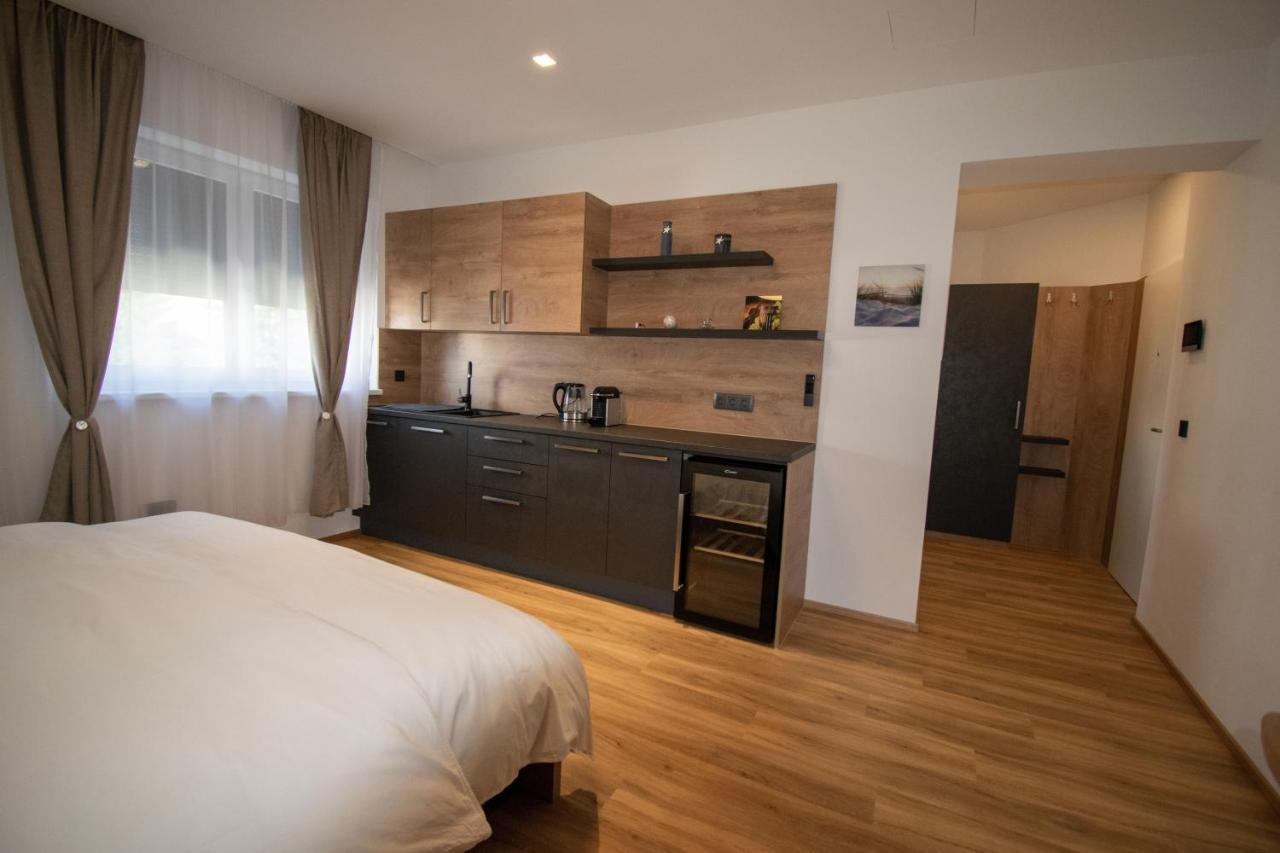 Smart Rooms Wels Exteriör bild