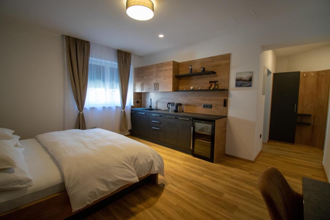 Smart Rooms Wels Exteriör bild
