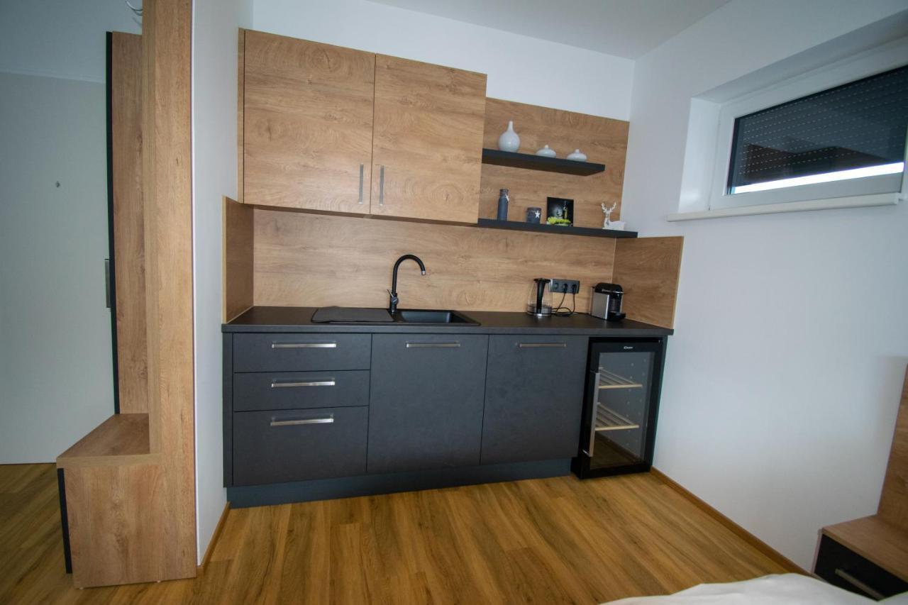 Smart Rooms Wels Exteriör bild
