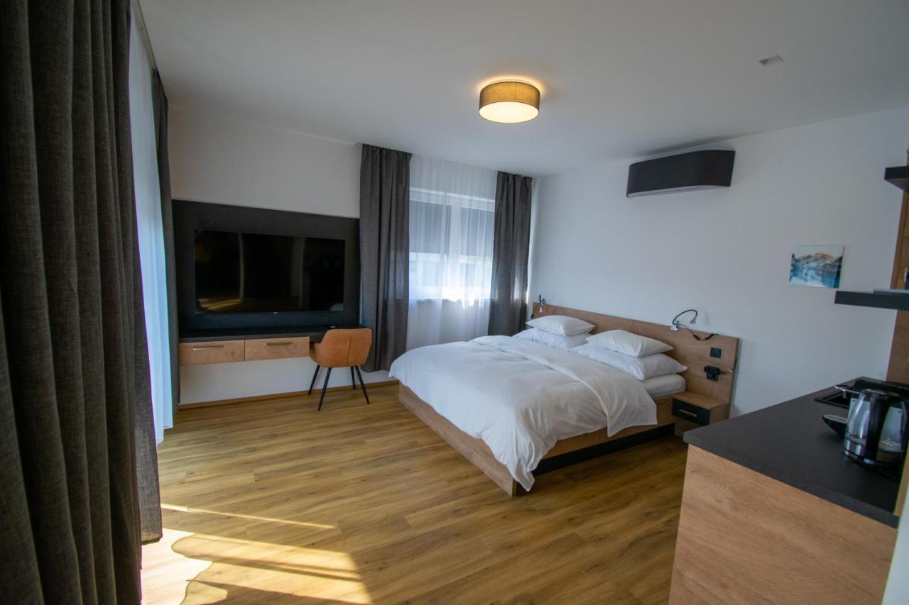 Smart Rooms Wels Exteriör bild