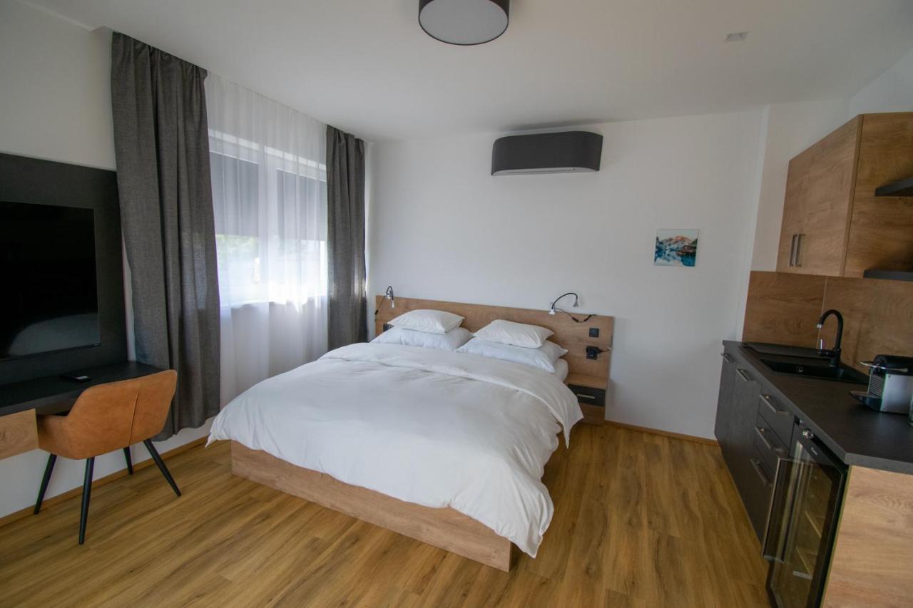 Smart Rooms Wels Exteriör bild