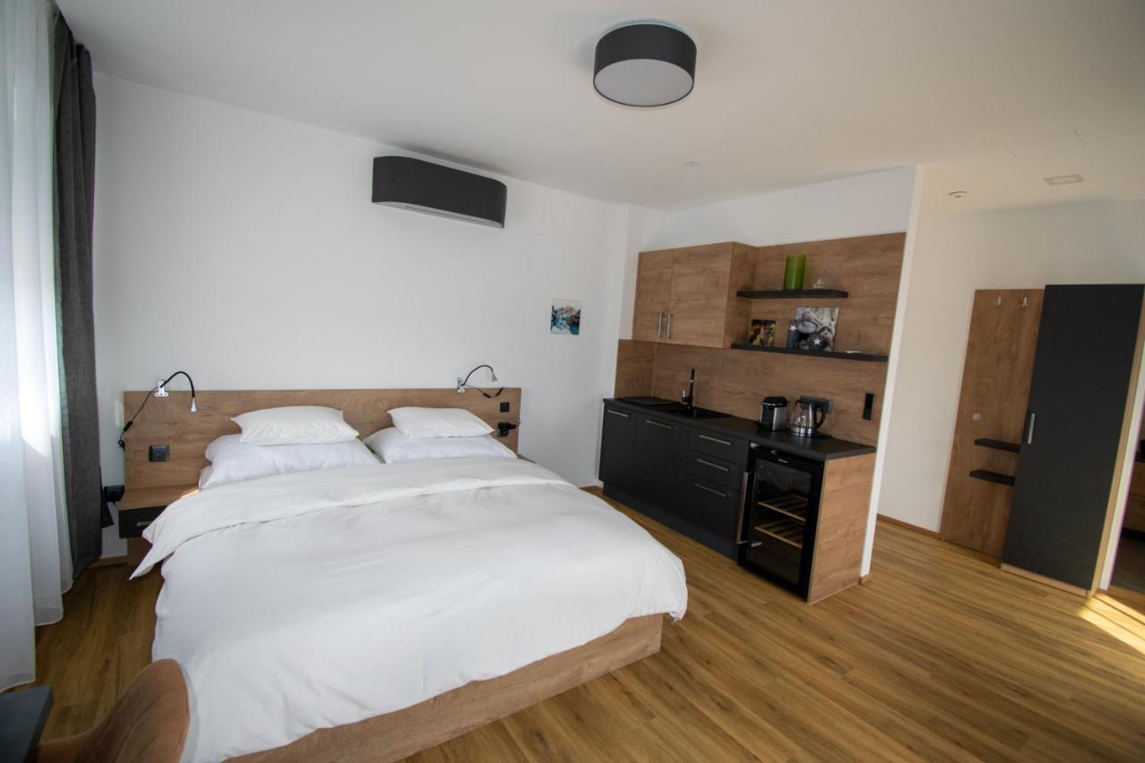 Smart Rooms Wels Exteriör bild