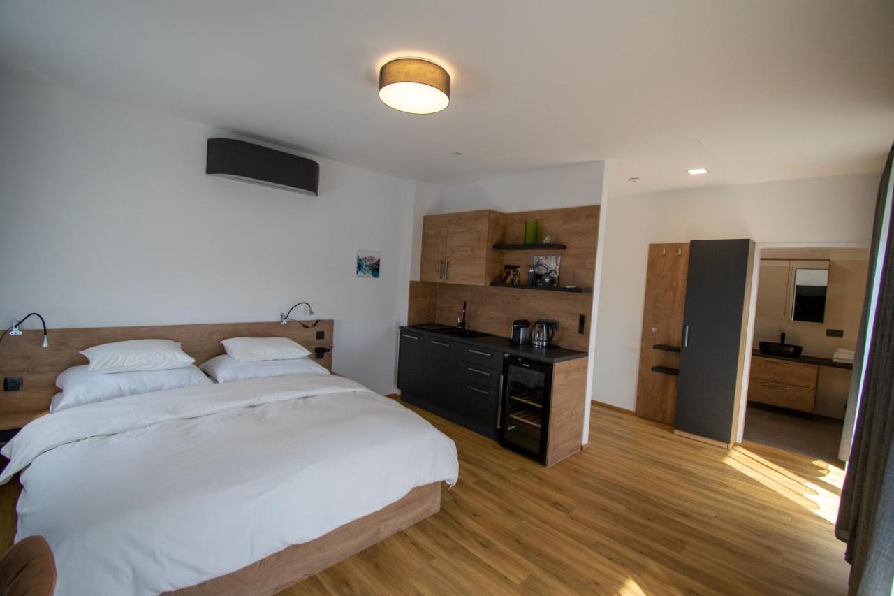 Smart Rooms Wels Exteriör bild